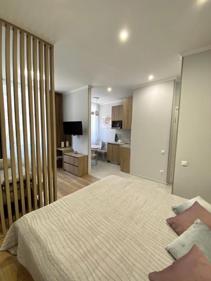 Homelike Apartment Лвив Екстериор снимка