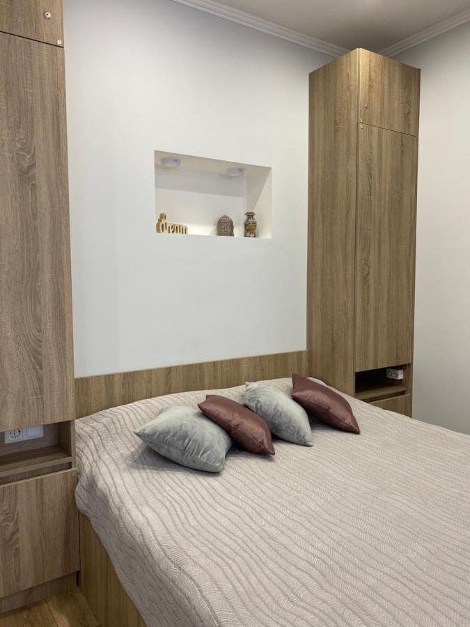 Homelike Apartment Лвив Екстериор снимка